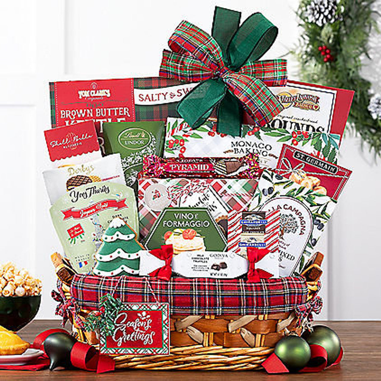 Season's Greetings: Christmas Holiday Gift Basket